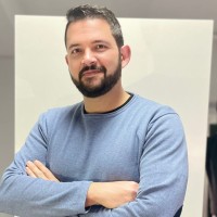 Víctor Javier Borreguero García Email