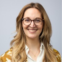 Hiya Inc. Employee Lena Prickett's profile photo