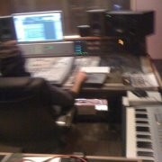 Revolution Studios Employee Tenfingaz Pro's profile photo