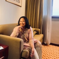 Theresia Putri Email