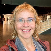 Ágústa Ágústsdóttir Email