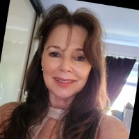 Karen Lumley Email