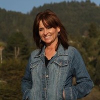 Eva Senter Email & Phone Number
