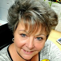 Sunshine Fun Pools Employee Colleen Waller's profile photo