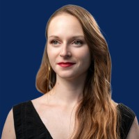 Laura Dóci Email & Phone Number