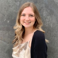 Mälie Finstad Email