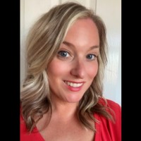 Apache Associates Employee Louisa Woolf's profile photo