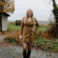 Nikki Mooren Email