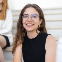 Leonor Teles Email