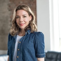 Anja Honnefelder Email