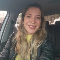 Maíra Barczewski Email