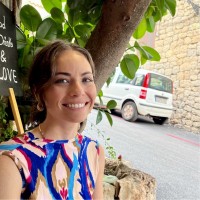 Michelle Quinn Email & Phone Number