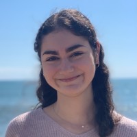 Ithaka S+R Employee Juni Ahari's profile photo