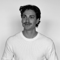 Lukas Maidens Email