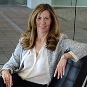 SRS Real Estate Partners Employee Stephanie Davis's profile photo
