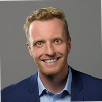 Konstantin Schmidt Email