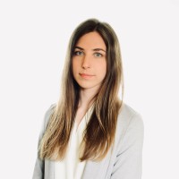 Anna Molnár Email