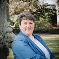 Elizabeth Pirrie Email