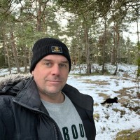 Henrik Kårfeldt Email