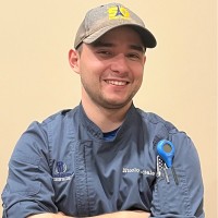 Six Flags Over Texas Employee Nicolo Vitale's profile photo