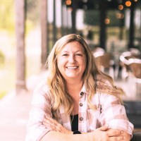 firefly grill Employee Tammy Carl's profile photo