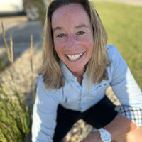 Claire Busse Email & Phone Number