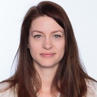 Dóra Sibak Email