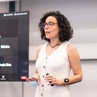 Nuria Izquierdo León Email