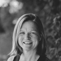 Inez Lund Email & Phone Number