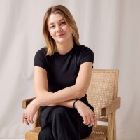 Julia Geiger Email