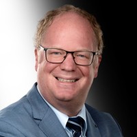 Maik Knaupe Email