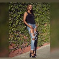 Ashlyn Jones Email & Phone Number