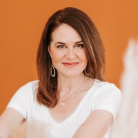 Stephanie Layton Email & Phone Number