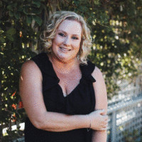 Lindsey McIlwain Email & Phone Number