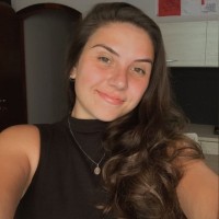 Agência Raised Employee Julia Folquitto's profile photo