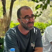 Sertuğ Bezmez Email