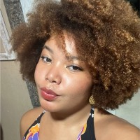 Marcelle Siqueira Email & Phone Number