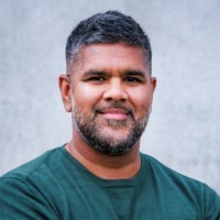 Email e telefono di Adarsh Doshi