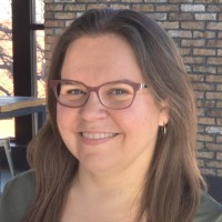 Elizabeth Lund Email & Phone Number
