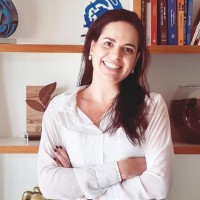 Luíza Araújo Email