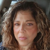 Leslie Feldman Email