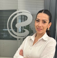 Özge Yeğenoğlu Email