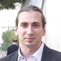Leon Freitag Email