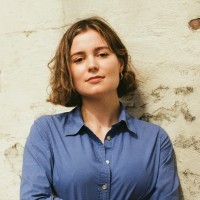 Zoë Hart Email & Phone Number