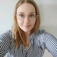 Tiia Holm Email