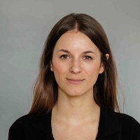 Julia Nahlovsky Email