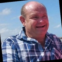 Dewet Pretorius Email