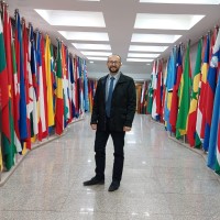 Tomasz Lipert Email