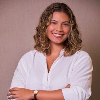 Lara Alves Email