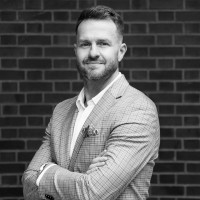 Justin Larsen Email & Phone Number